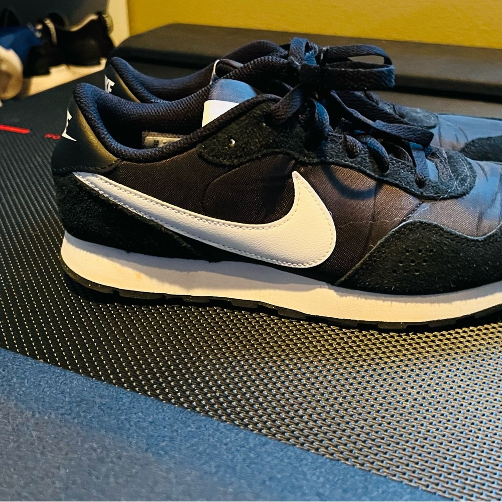 Nike Black and White Sneakers